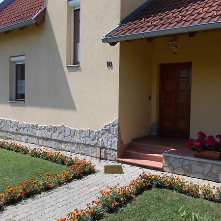 Anna Villa Lenti Luaran gambar
