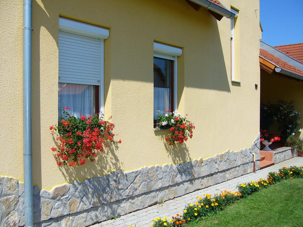 Anna Villa Lenti Luaran gambar